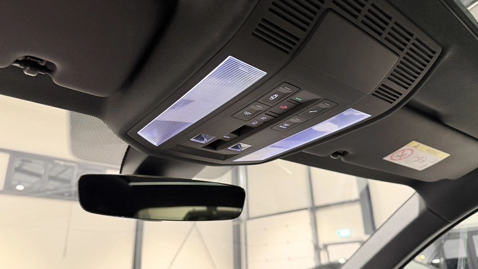 VW Touareg R Ventilatie Trapa Masaj Ambientale Incalzire Carlig - imaginea 40