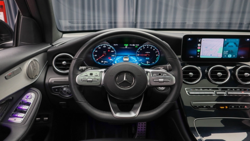 Mercedes GLC 300e AMG Burmester Ambientale Panoramic - imaginea 33