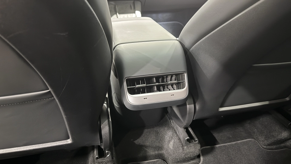 Tesla Model Y Dual Motor Performance Full Self Driving - imaginea 35