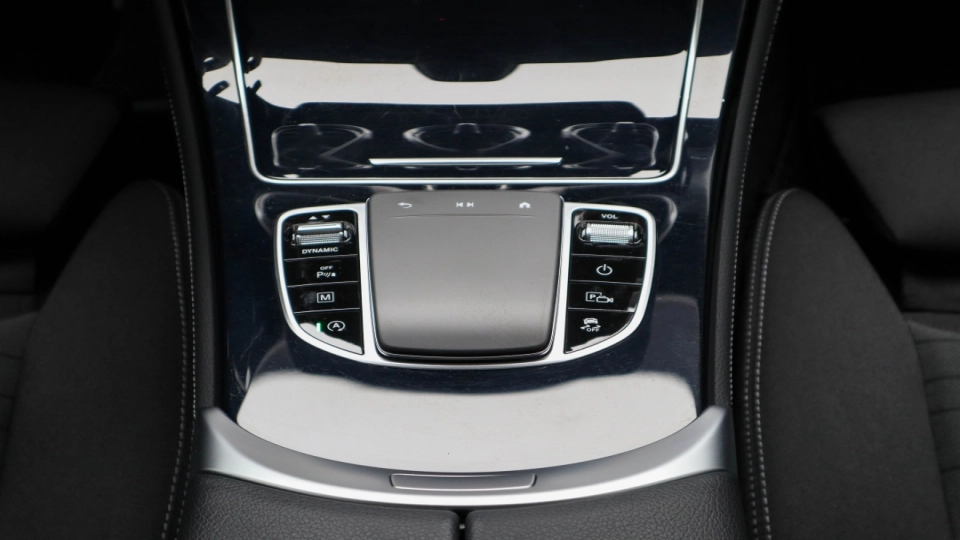 Mercedes GLC Aut 200 Benzina 4Matic LED Camera Navi Android/Apple - imaginea 33