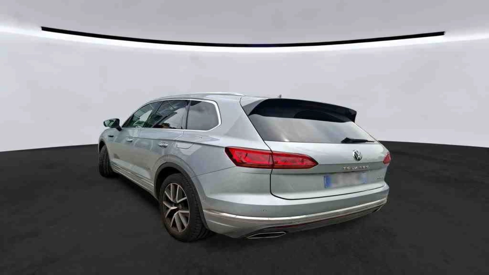 VW Touareg eHybrid Ventilatie Panoramic IQ Light Keyless Carlig - imaginea 4
