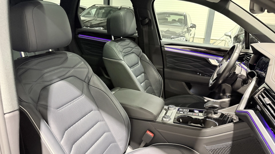 VW Touareg eHybrid Piele Puglia Ventilatie Panoramic IQ Light Carlig - imaginea 31