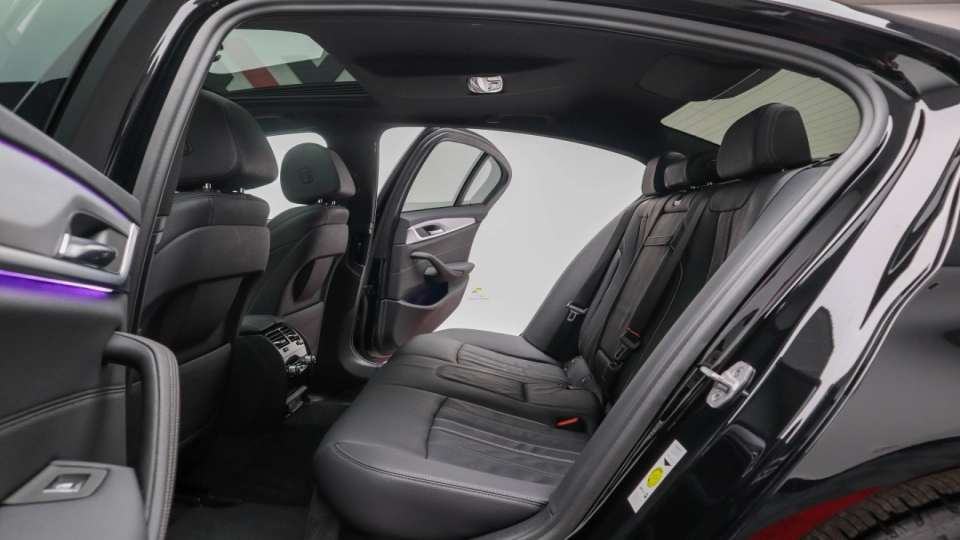 BMW 530e xDrive Automat Trapa Head Up Ambientale Faruri Laser Cockpit - imaginea 23
