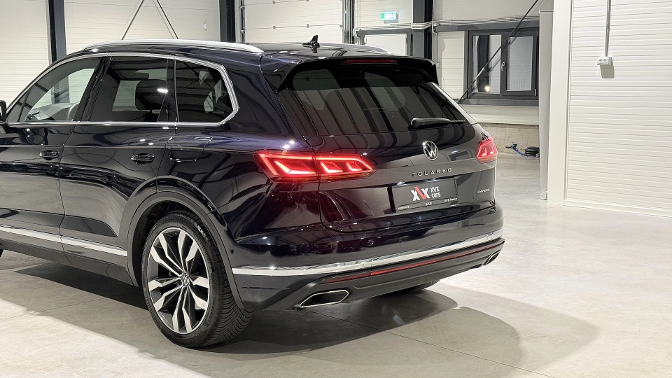 VW Touareg eHybrid Ventilatie Panoramic IQ Light Keyless Carlig 360 - imaginea 11