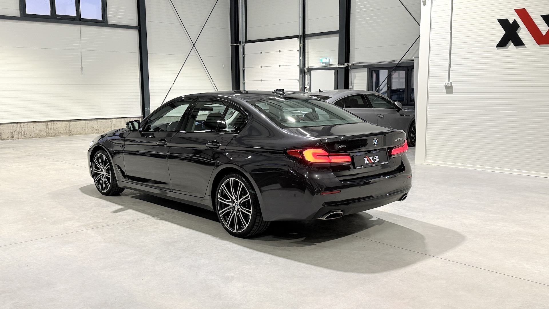BMW Seria 5 XDrive 545e Faruri Laser Keyless Trapa Assisted Driving
