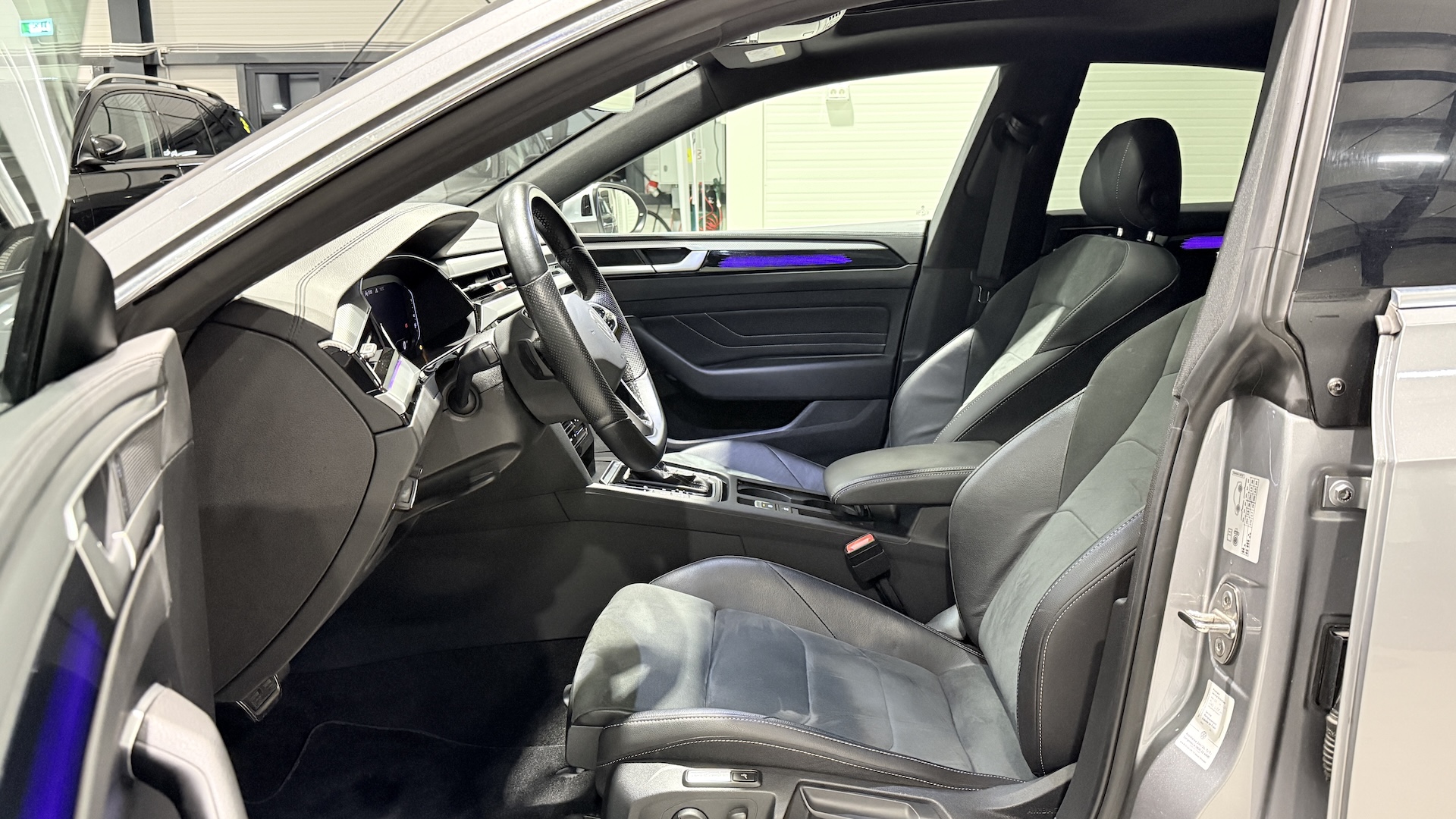 VW Arteon R-Line EHybrid - Cam360 Trapa ACC IQ Light Masaj Cockpit