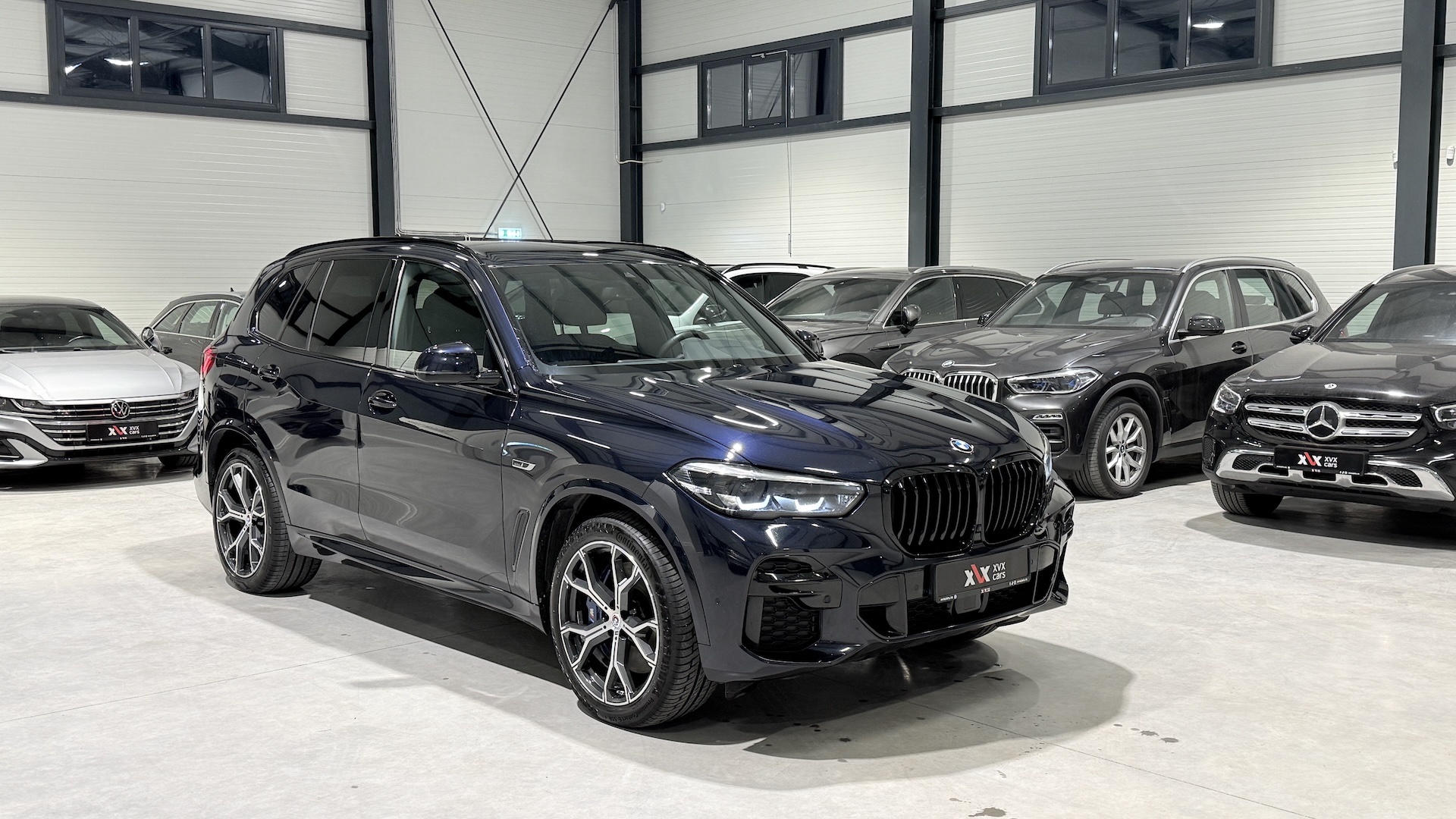 BMW X5 M XDrive45e Shadowline Cristal Ambientale Pneumatic
