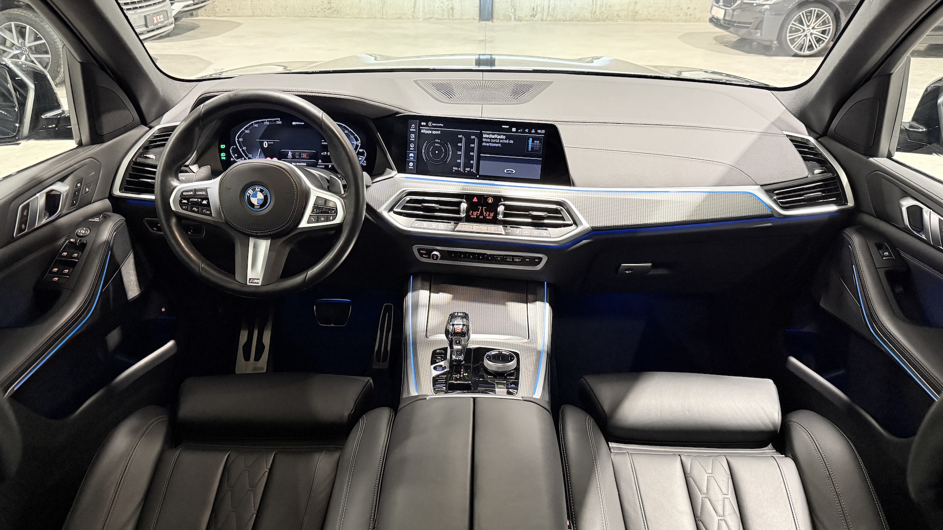 BMW X5 M XDrive45e Shadowline Cristal Ambientale Pneumatic