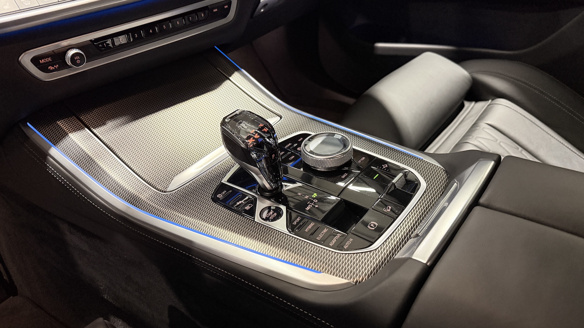 BMW X5 M XDrive45e Shadowline Cristal Ambientale Pneumatic