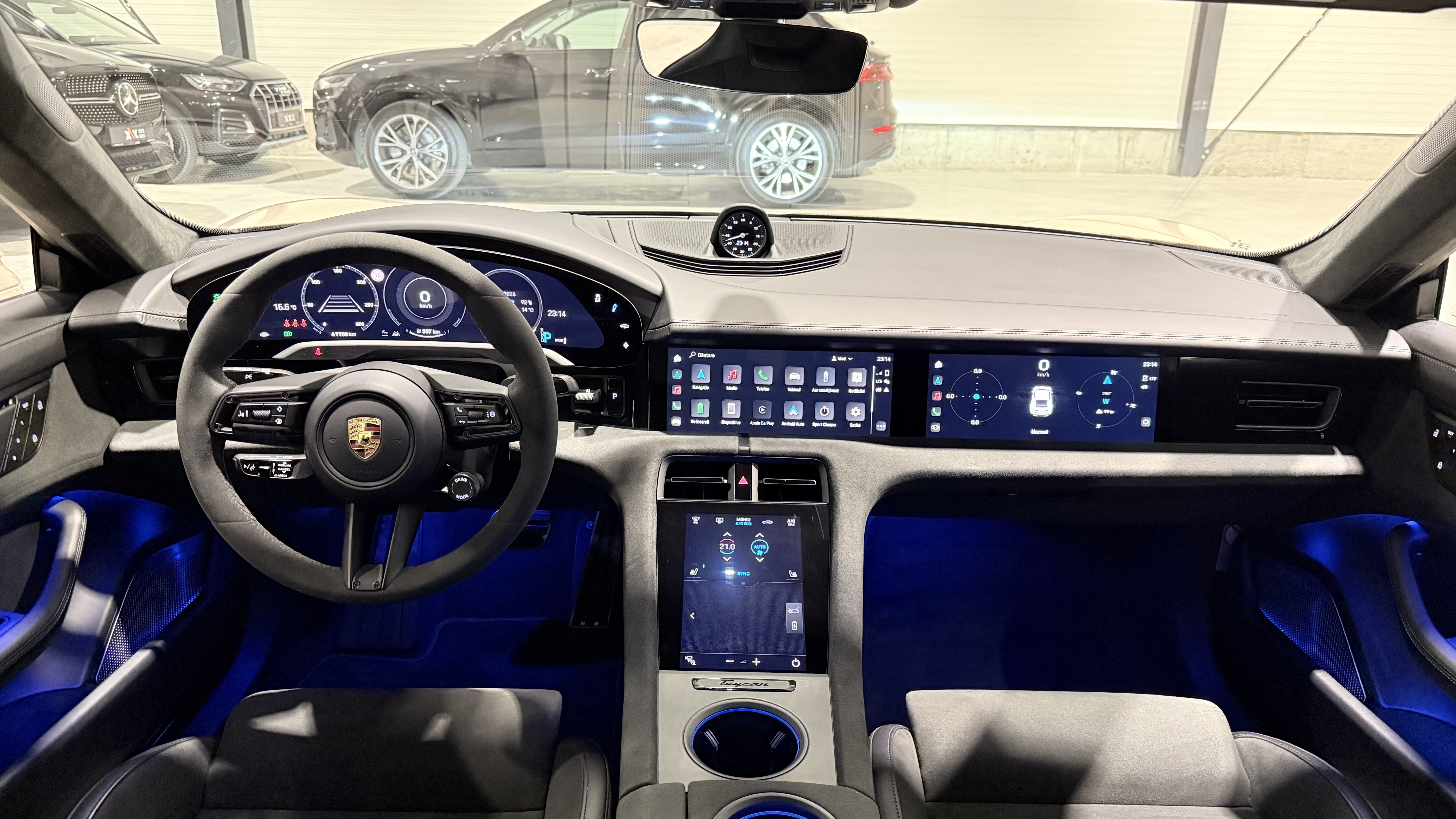Porsche Taycan GTS Burmester Matrix Pneumatic Ambientale Alcantara