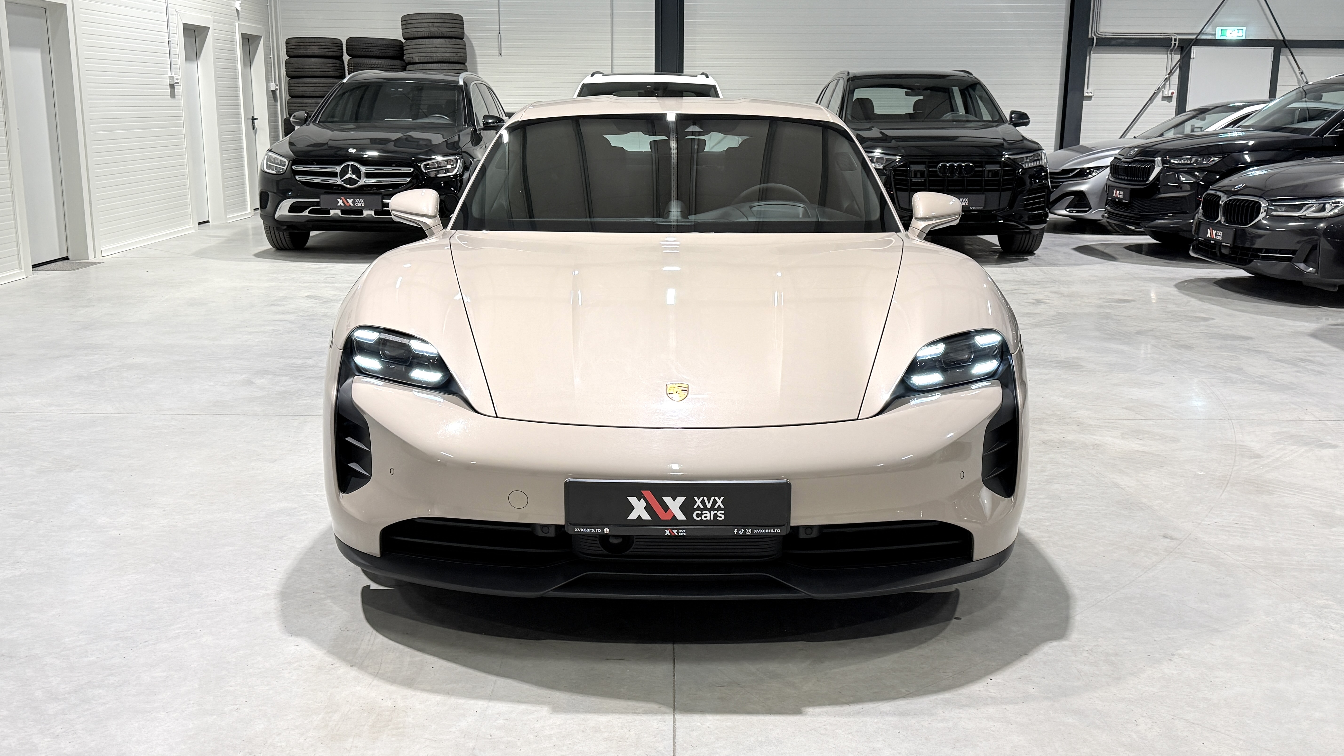 Porsche Taycan GTS Burmester Matrix Pneumatic Ambientale Alcantara