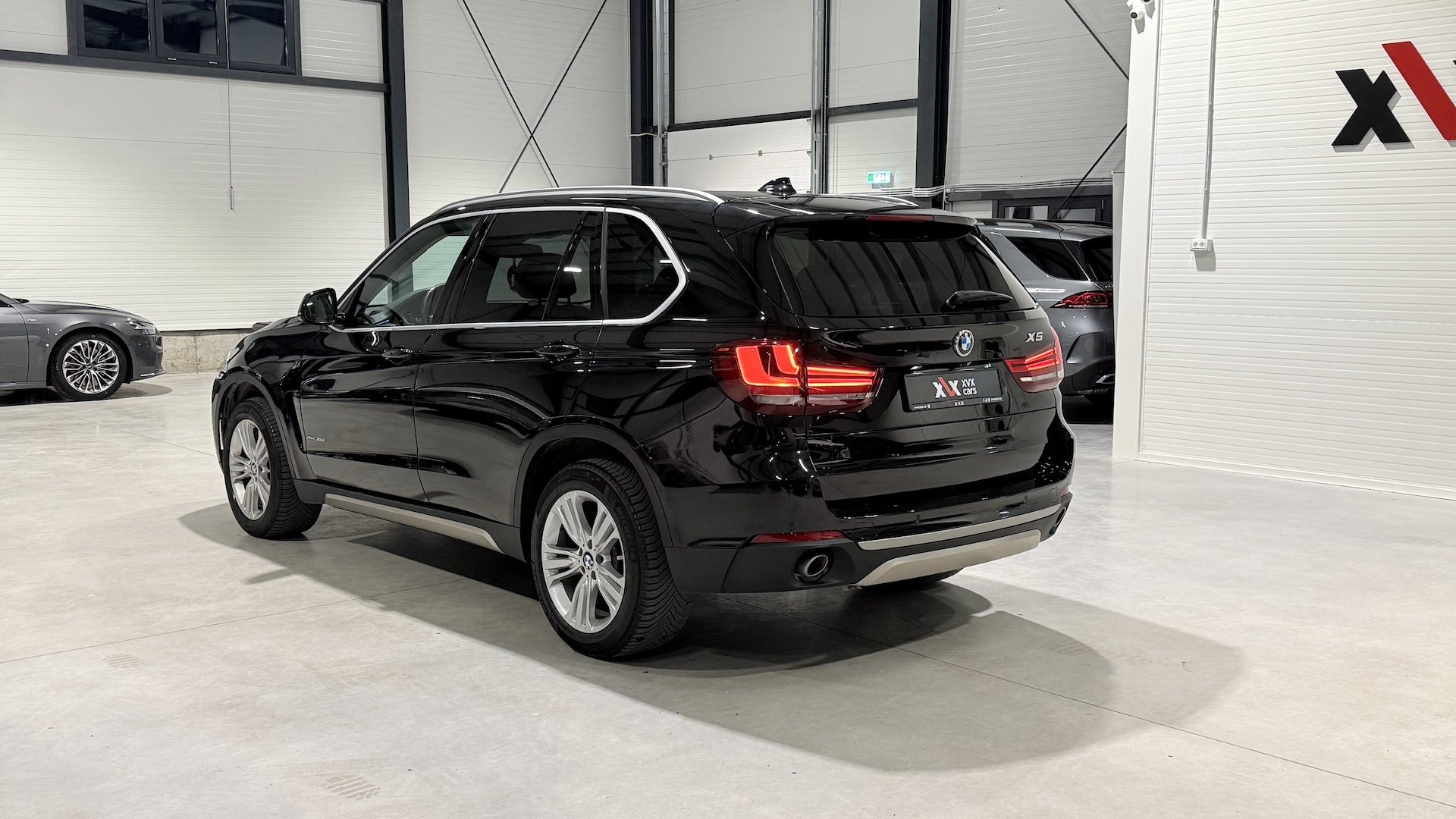 BMW X5 30d XDrive - Interior Alb - Panoramic - Navi - Ambientale