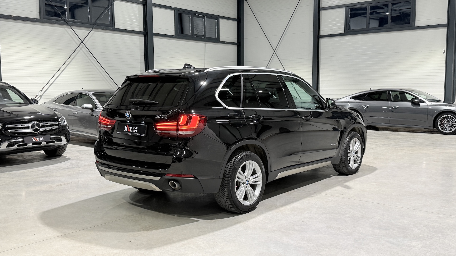 BMW X5 30d XDrive - Interior Alb - Panoramic - Navi - Ambientale