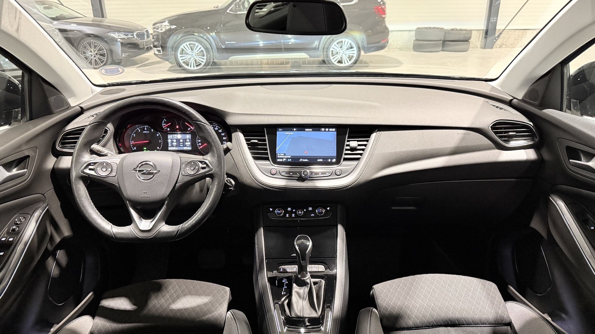 Opel Grandland X - ACC Side Assist Line Assist Ambientale