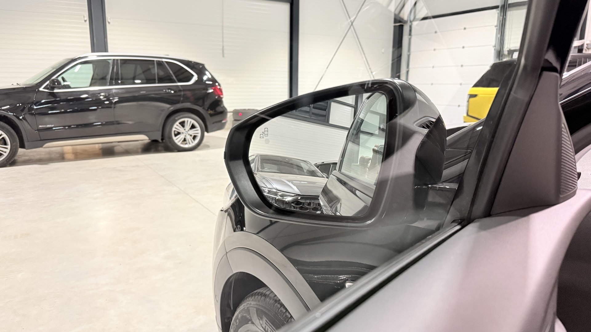 Opel Grandland X - ACC Side Assist Line Assist Ambientale