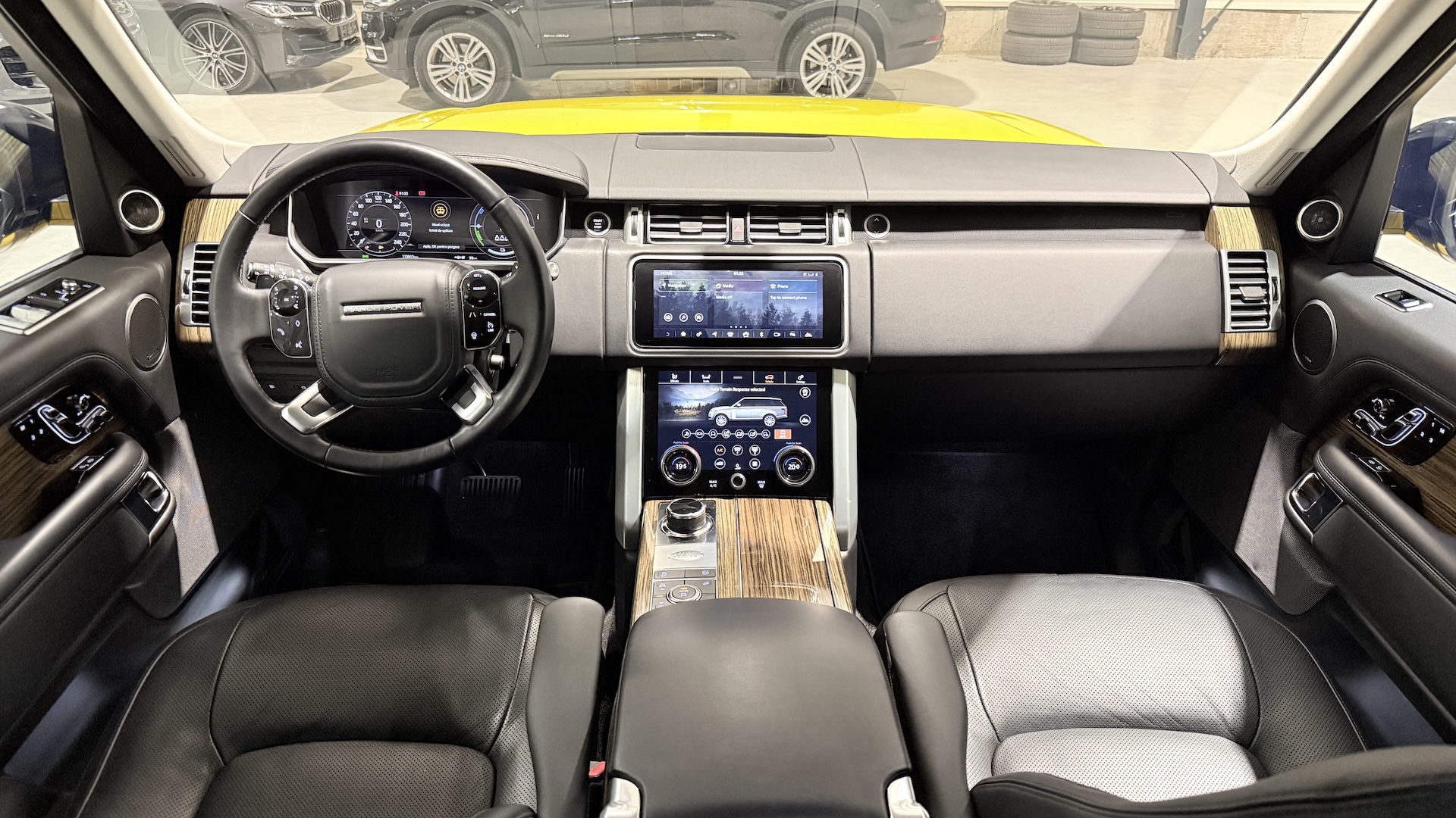 Range Rover Vogue - P400e - Meridian - ACC