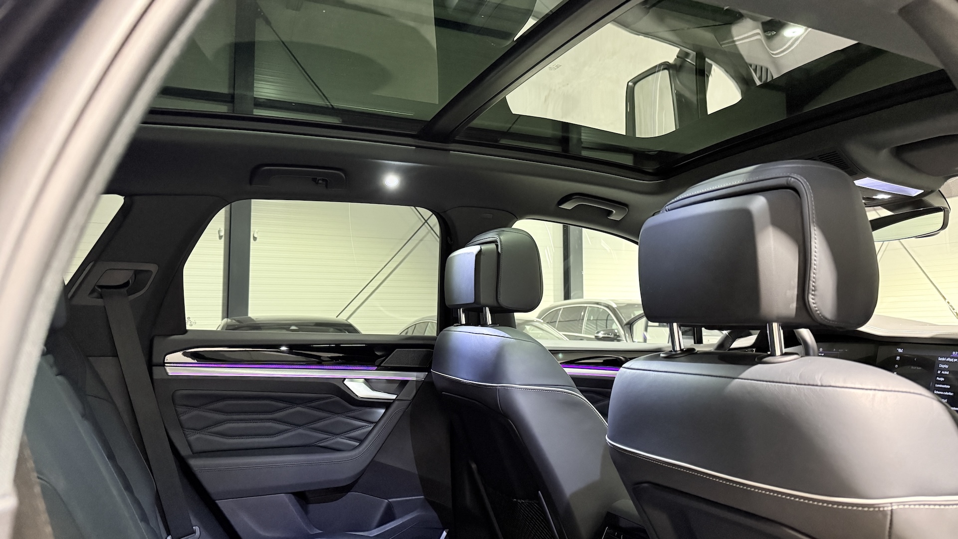 VW Touareg EHybrid Ventilatie Panoramic IQ Light Keyless Carlig 360